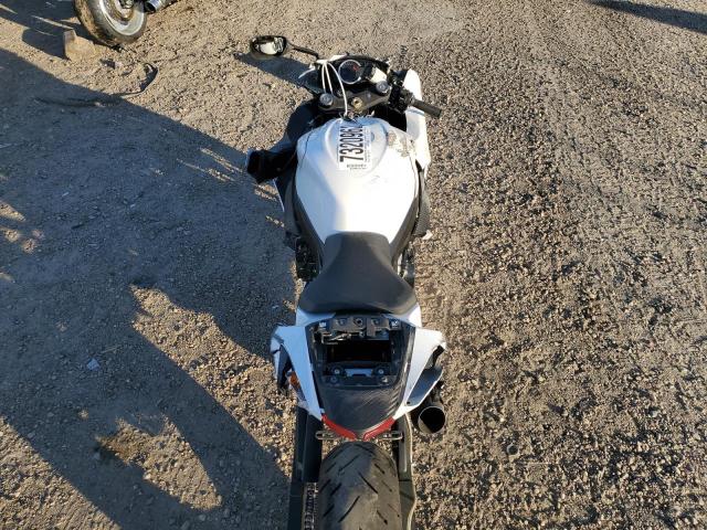 2020 SUZUKI GSX-R600 JS1GN7FA4L7100777