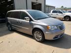 CHRYSLER TOWN & COU photo