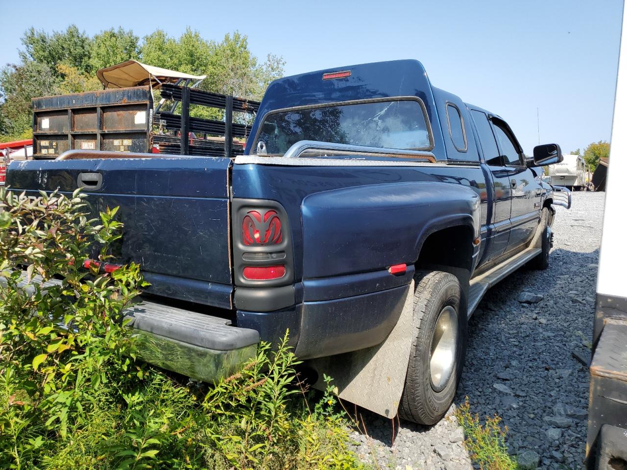 Lot #2826184583 2001 DODGE RAM 3500