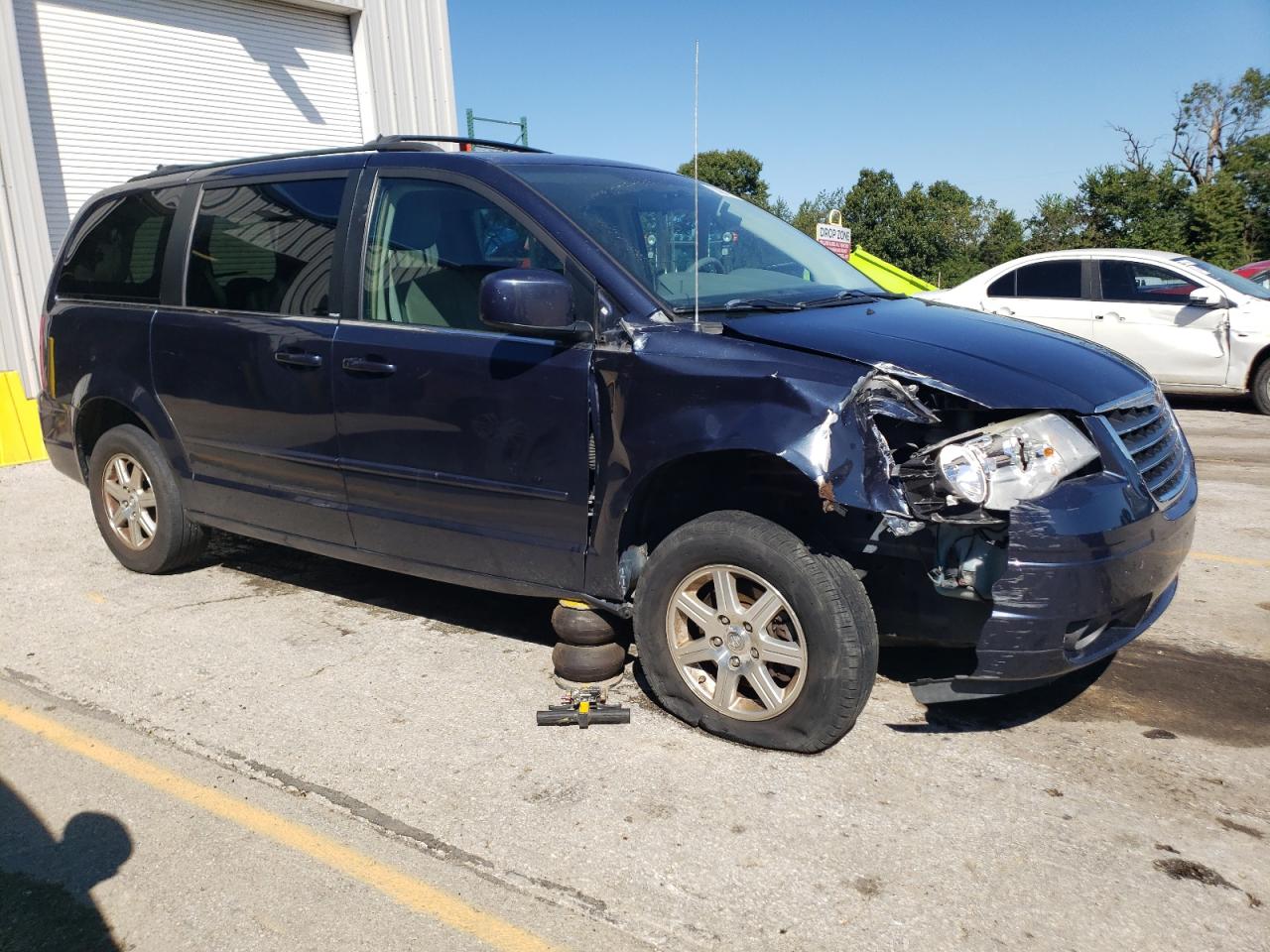 Lot #3026012949 2008 CHRYSLER TOWN & COU