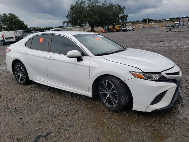 VIN 4T1B11HK2KU822775 2019 Toyota Camry, L no.4