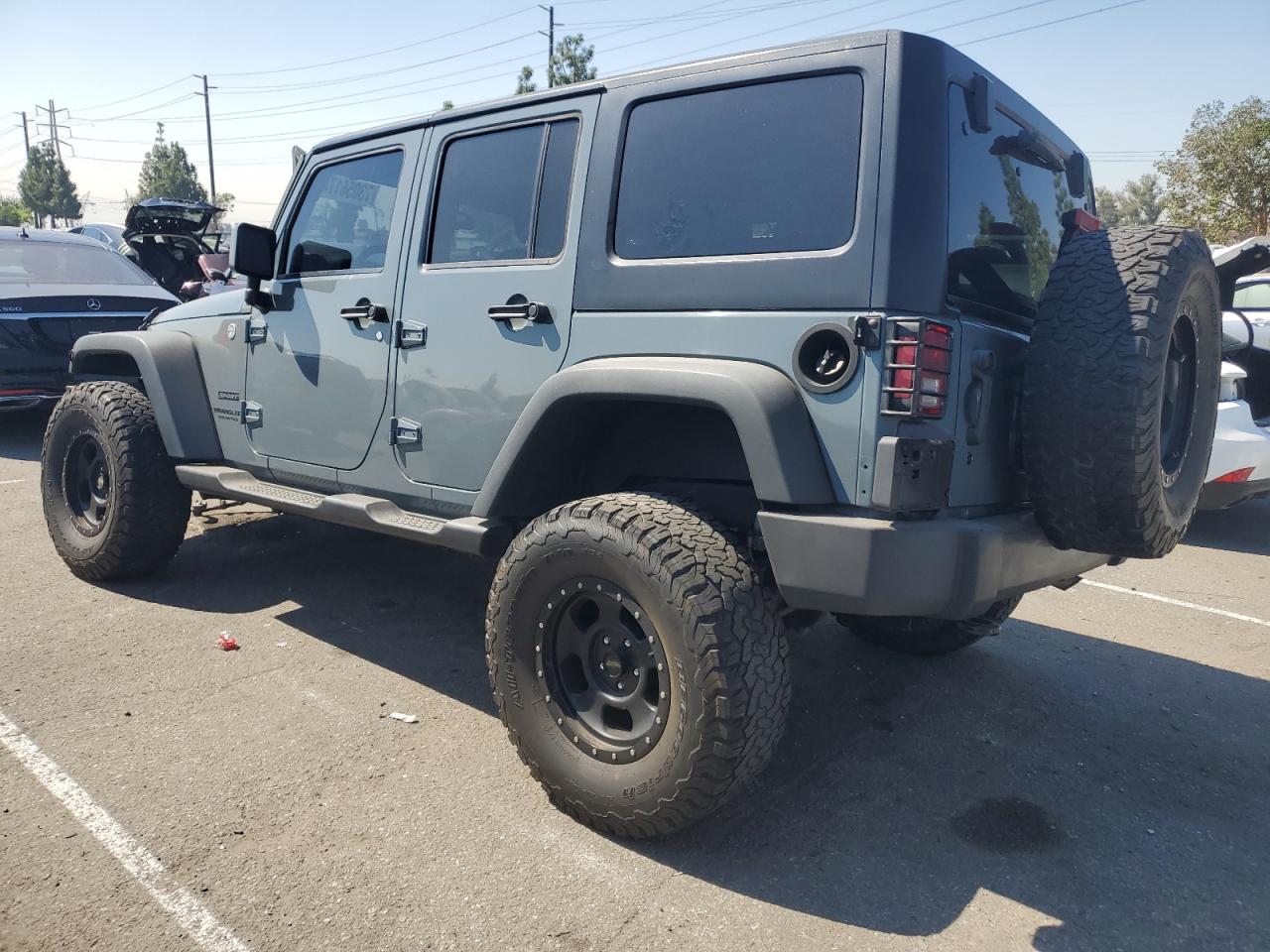 JEEP WRANGLER U 2014 gray  flexible fuel 1C4BJWDG8EL314176 photo #3