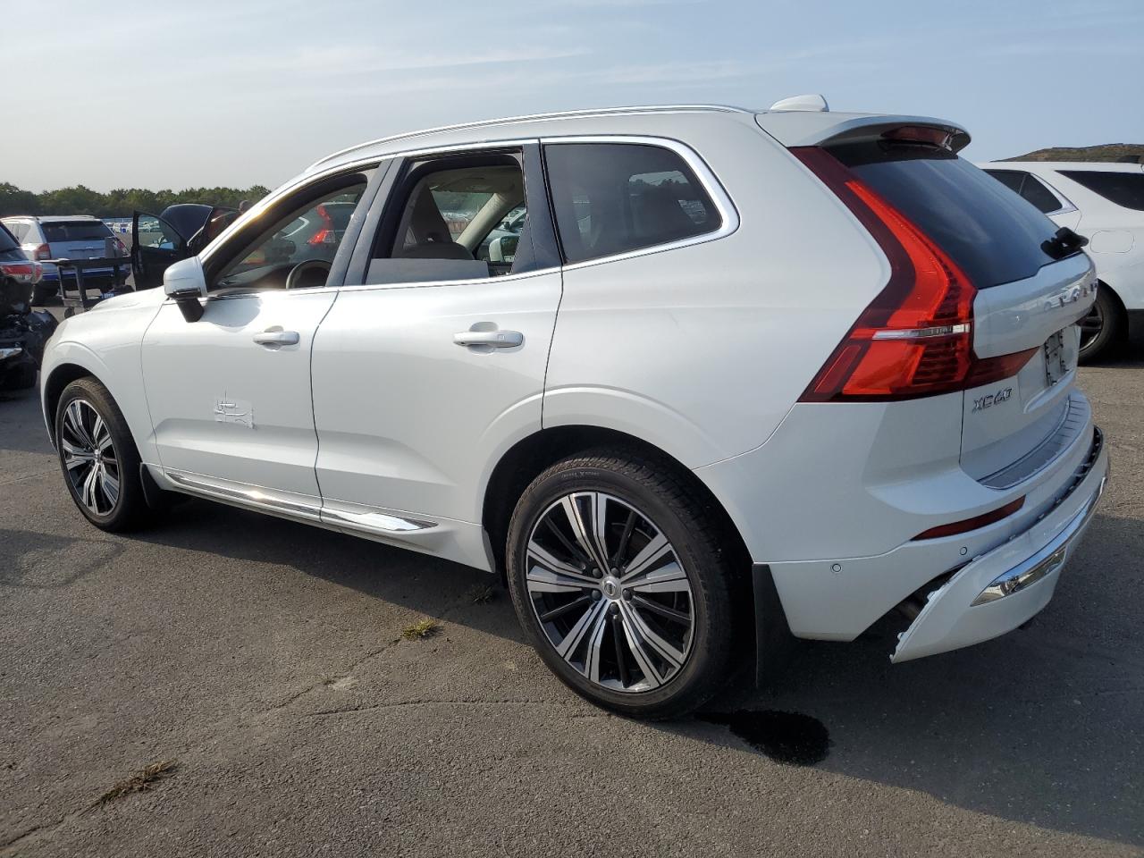 Lot #2898072279 2022 VOLVO XC60 B5 IN