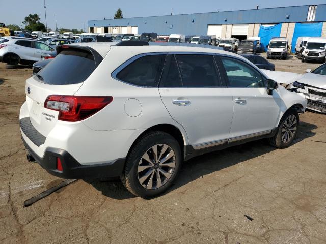 VIN 4S4BSETC2J3270638 2018 Subaru Outback, Touring no.3