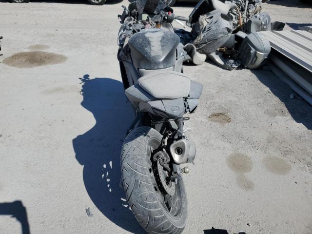 2019 YAMAHA YZFR3 MH3RH17Y5KK001221
