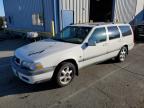 VOLVO V70 XC photo