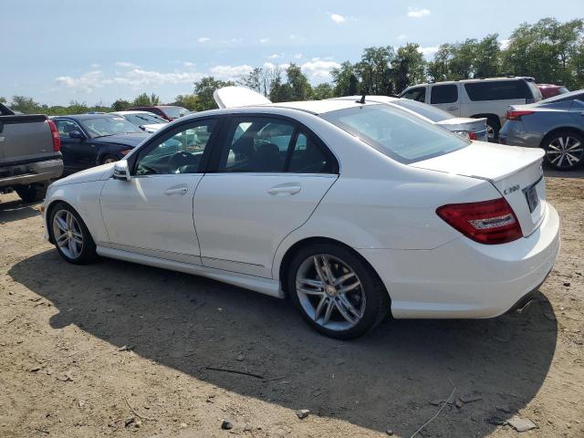 VIN WDDGF8AB3DA762563 2013 Mercedes-Benz C-Class, 3... no.2