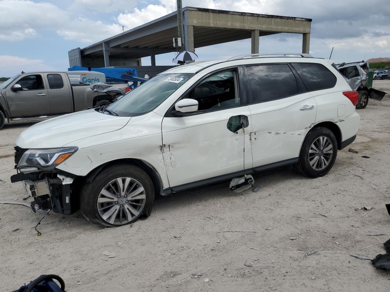 Nissan Pathfinder 2019 Crossover