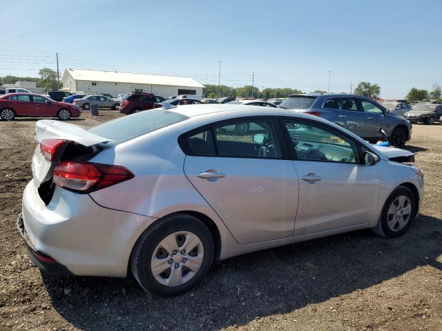 VIN 3KPFK4A7XJE220424 2018 KIA Forte, LX no.3