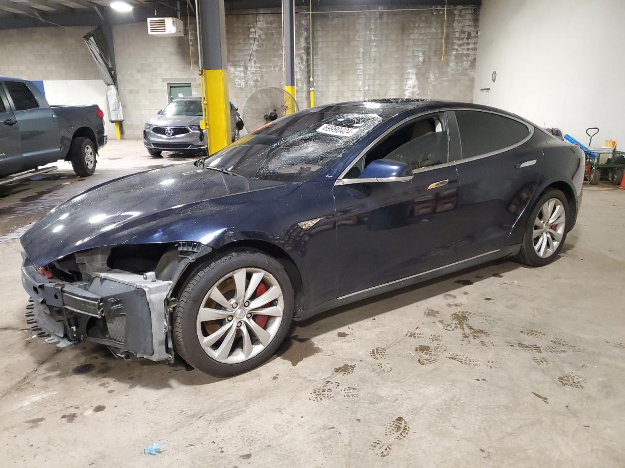 Tesla Model S 2014 