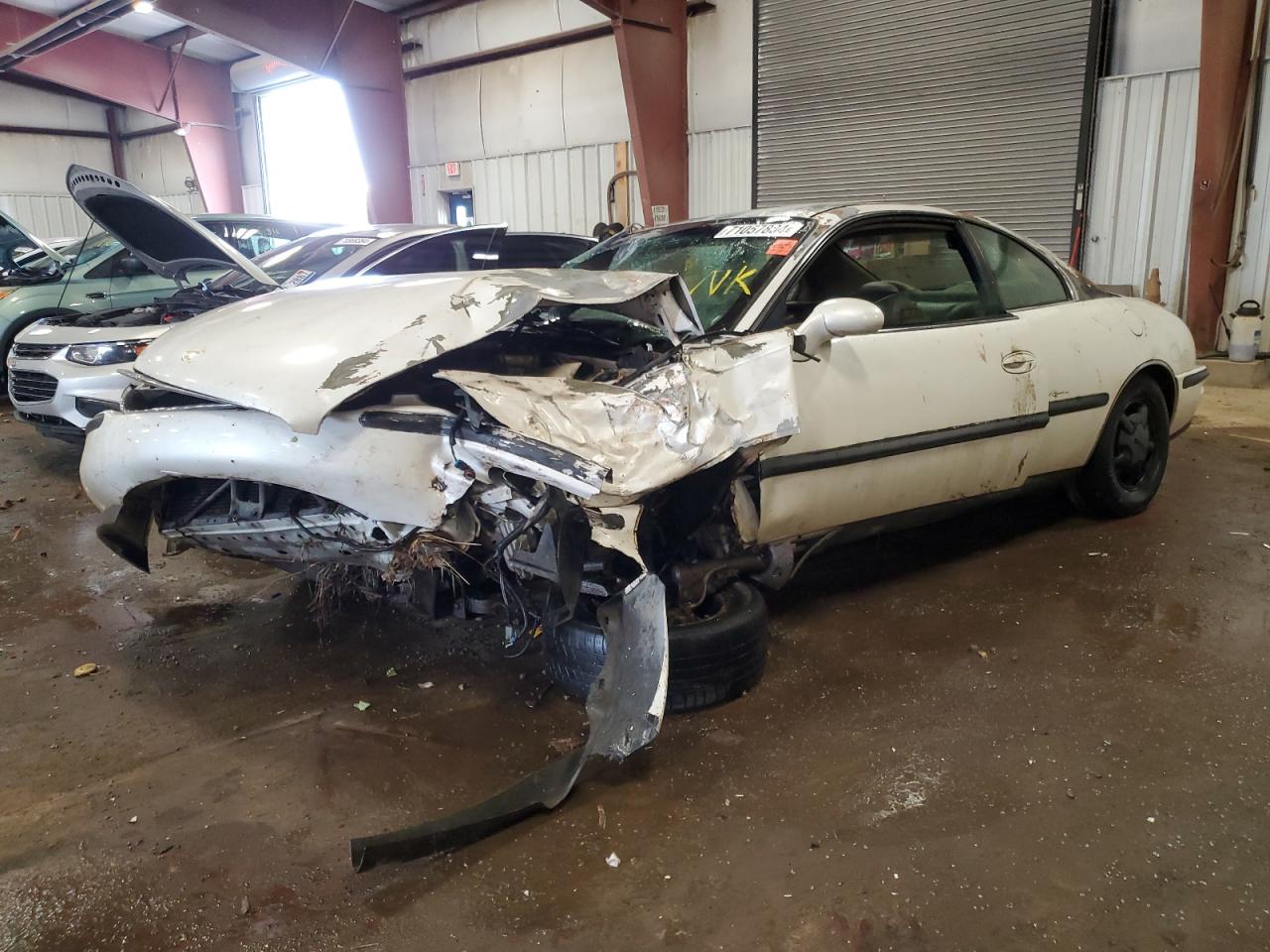 BUICK RIVIERA 1998 white  gas 1G4GD2211W4708291 photo #1