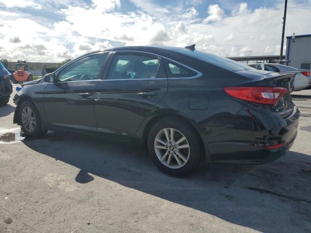 VIN 5NPE24AF4HH450596 2017 Hyundai Sonata, SE no.2