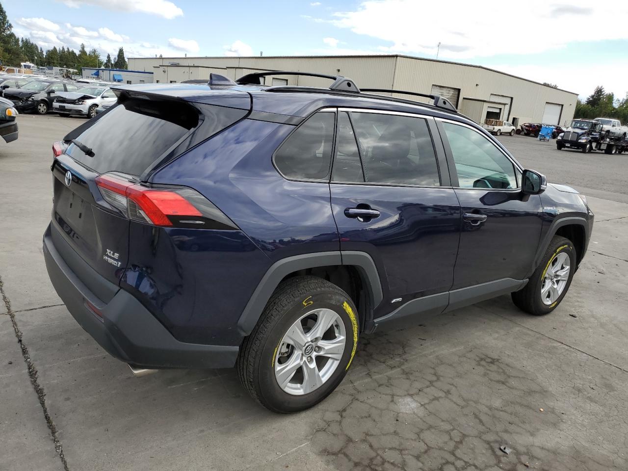 Lot #2888790534 2020 TOYOTA RAV4 XLE