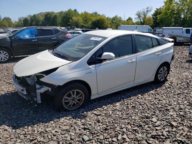 VIN JTDKARFU5H3031372 2017 Toyota Prius no.1