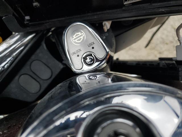 2009 HARLEY-DAVIDSON FLHX - 1HD1KB4169Y667777