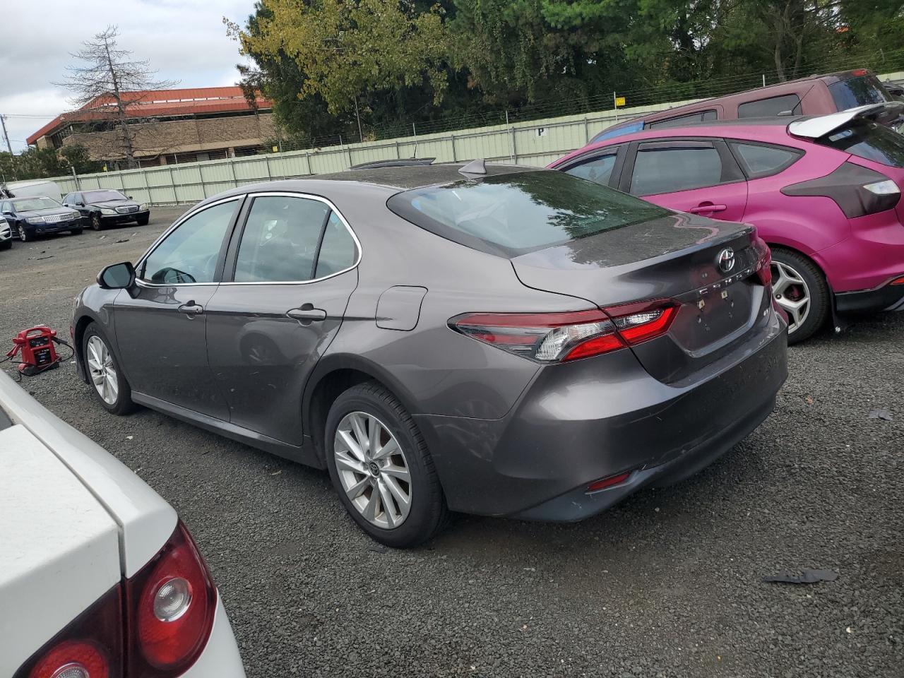 Lot #2935273344 2021 TOYOTA CAMRY LE