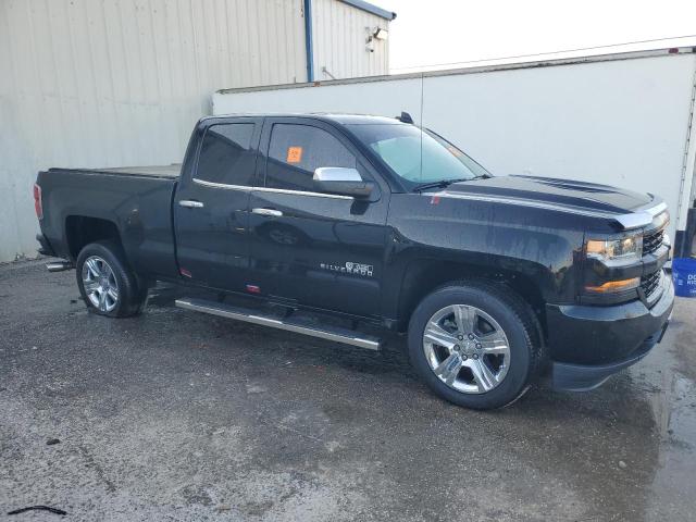 VIN 1GCRCPEH8JZ311548 2018 Chevrolet Silverado, C15... no.4