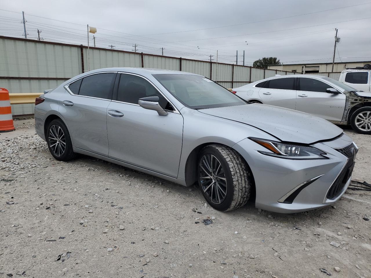 Lot #2955512612 2023 LEXUS ES 300H BA