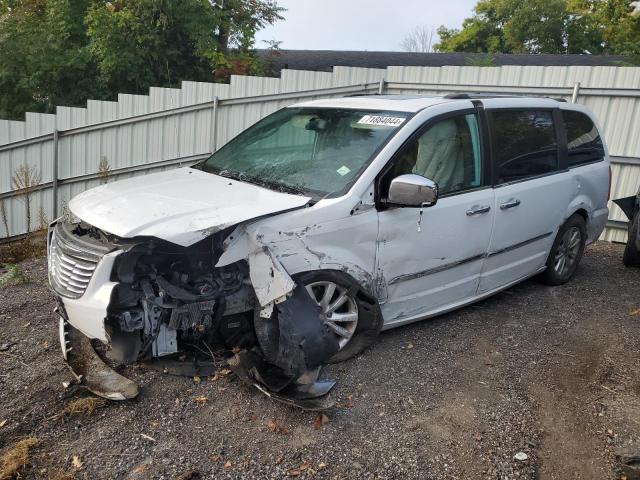 2016 CHRYSLER TOWN & COU - 2C4RC1GG0GR174965