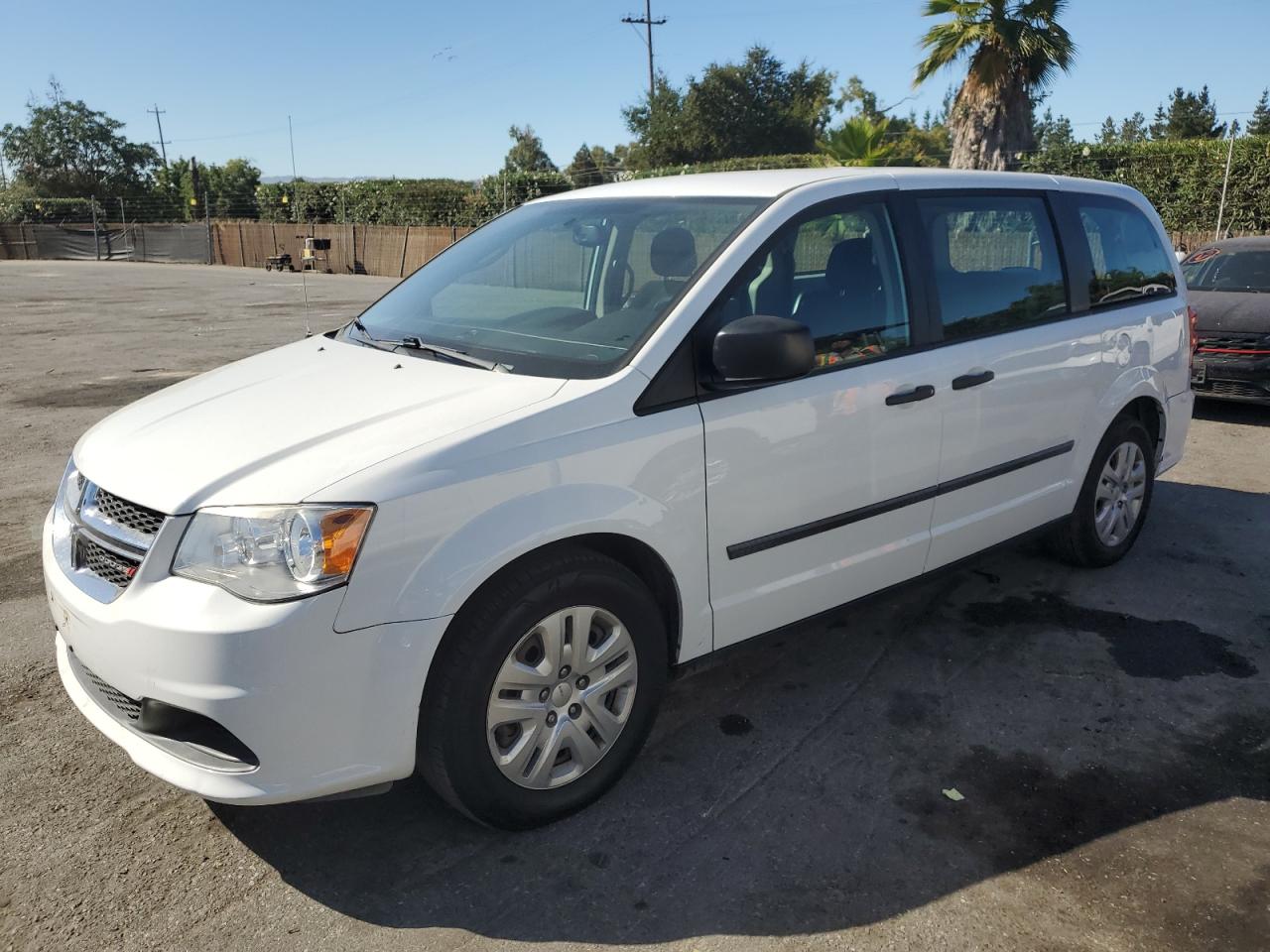 Lot #2986079172 2015 DODGE GRAND CARA