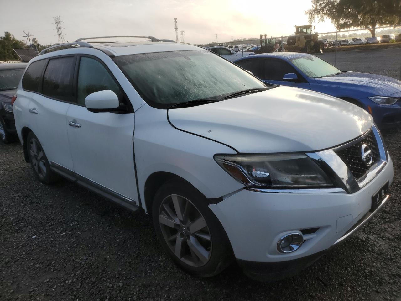 Lot #2840652155 2015 NISSAN PATHFINDER