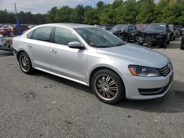 VIN 1VWBP7A30DC136801 2013 Volkswagen Passat, SE no.4