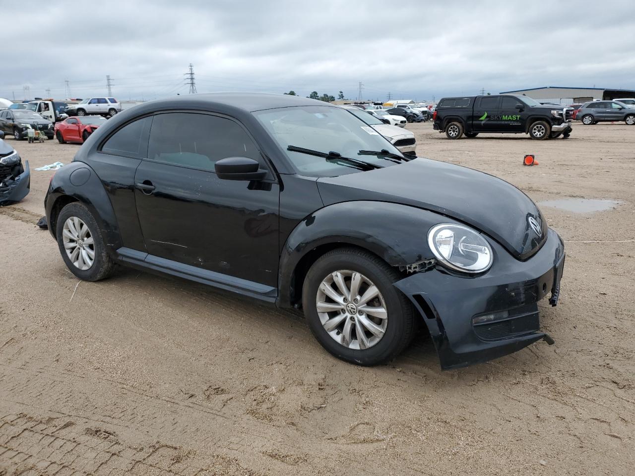 Lot #3026128281 2013 VOLKSWAGEN BEETLE