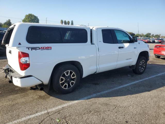 VIN 5TFUY5F19JX773646 2018 Toyota Tundra, Double Ca... no.3