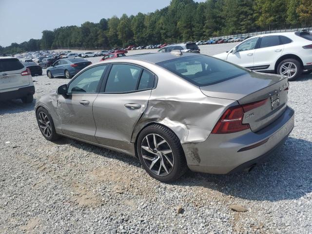 VIN 7JR102FK8KG006407 2019 Volvo S60, T5 Momentum no.2