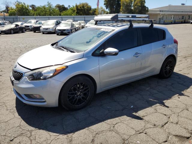 VIN KNAFK5A8XG5598548 2016 KIA Forte, LX no.1