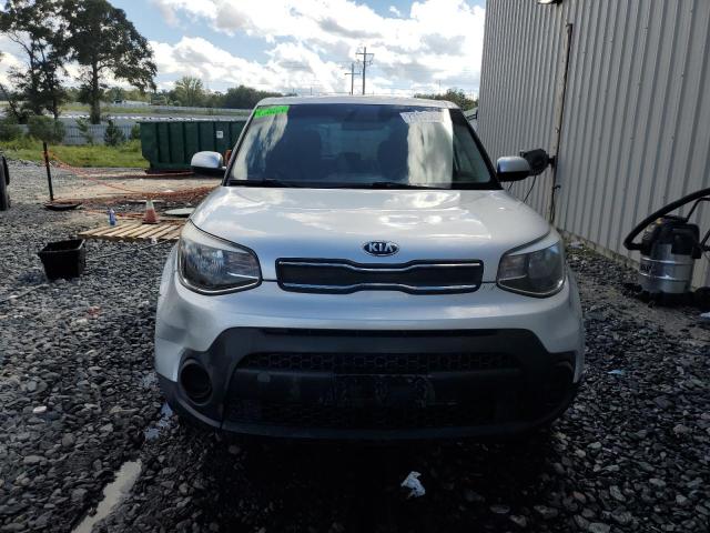 VIN KNDJN2A26J7575388 2018 KIA Soul no.5