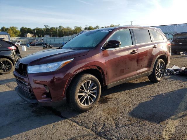 VIN 5TDJZRFH5KS985309 2019 Toyota Highlander, SE no.1