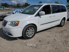 CHRYSLER TOWN & COU photo