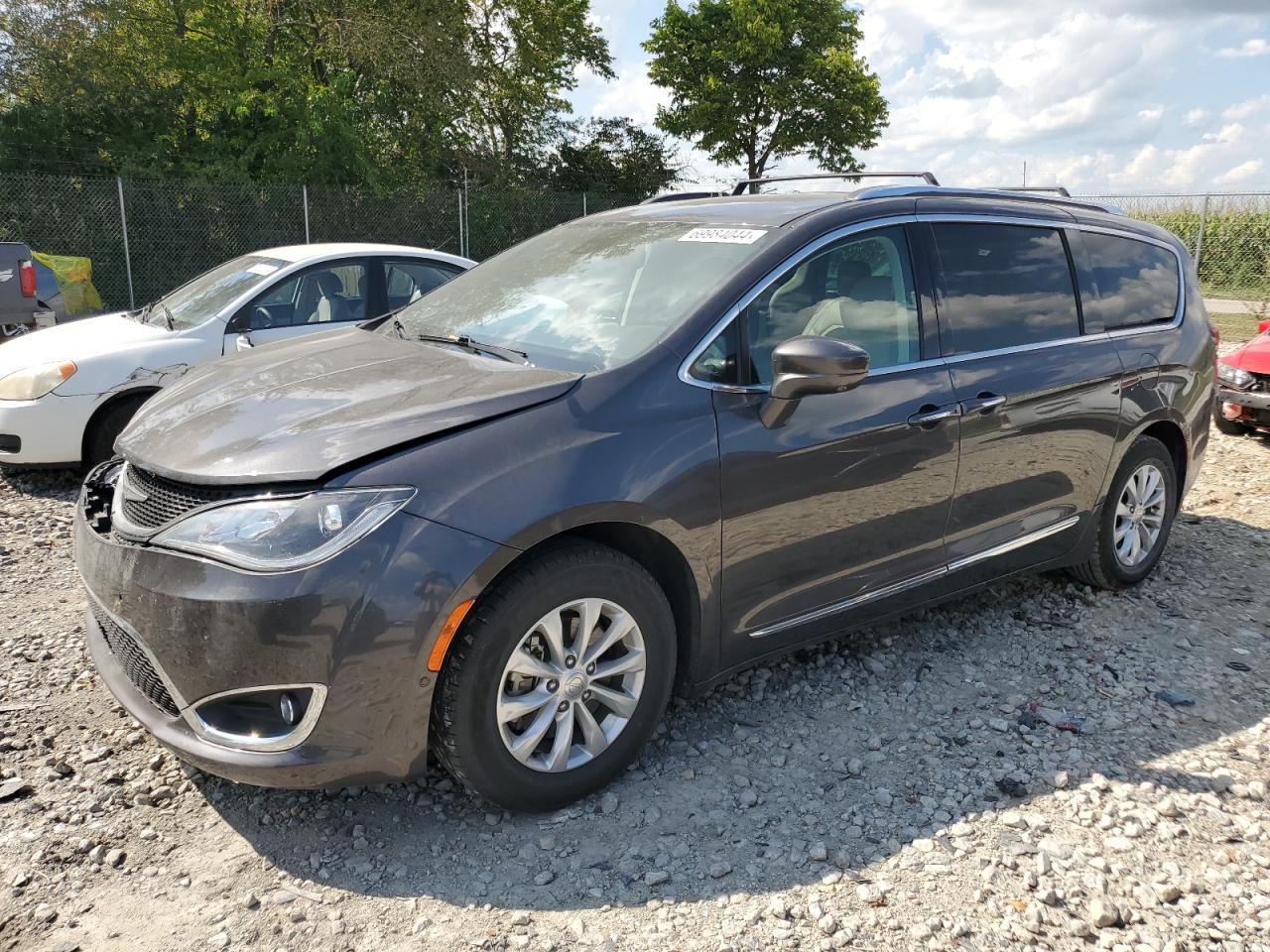 Chrysler Pacifica 2019 Touring L