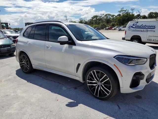 VIN 5UXJU4C03N9J17486 2022 BMW X5, M50I no.4