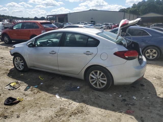 VIN 3KPFL4A70HE117861 2017 KIA Forte, LX no.2