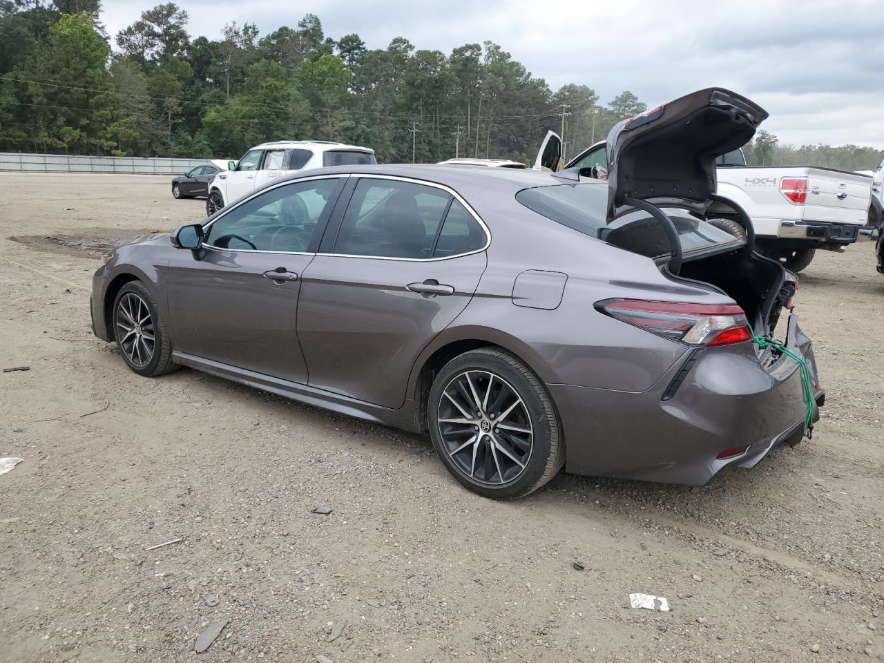 Lot #2989172698 2021 TOYOTA CAMRY SE