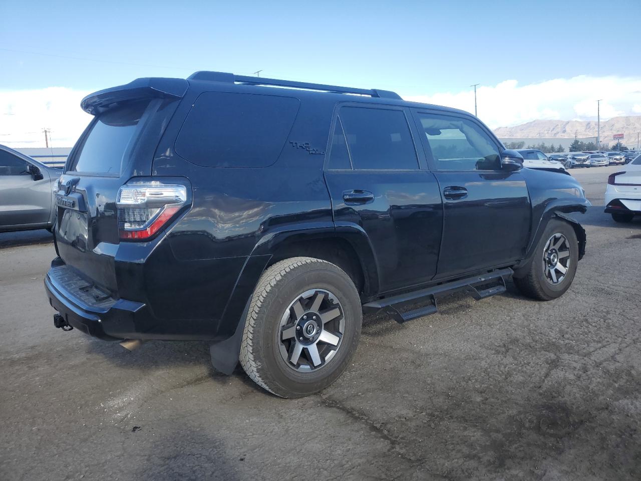 Lot #2988580286 2023 TOYOTA 4RUNNER SE