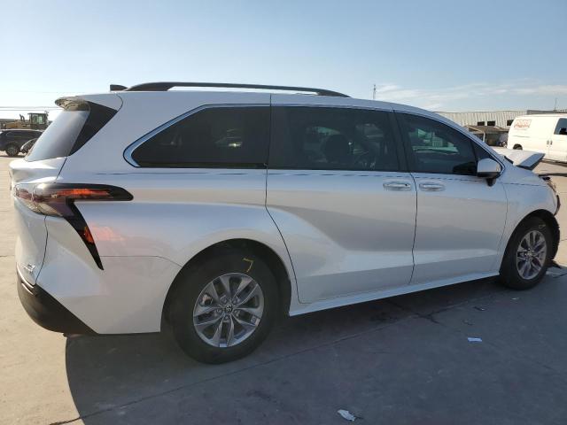 2024 TOYOTA SIENNA XLE 5TDYRKEC4RS190774