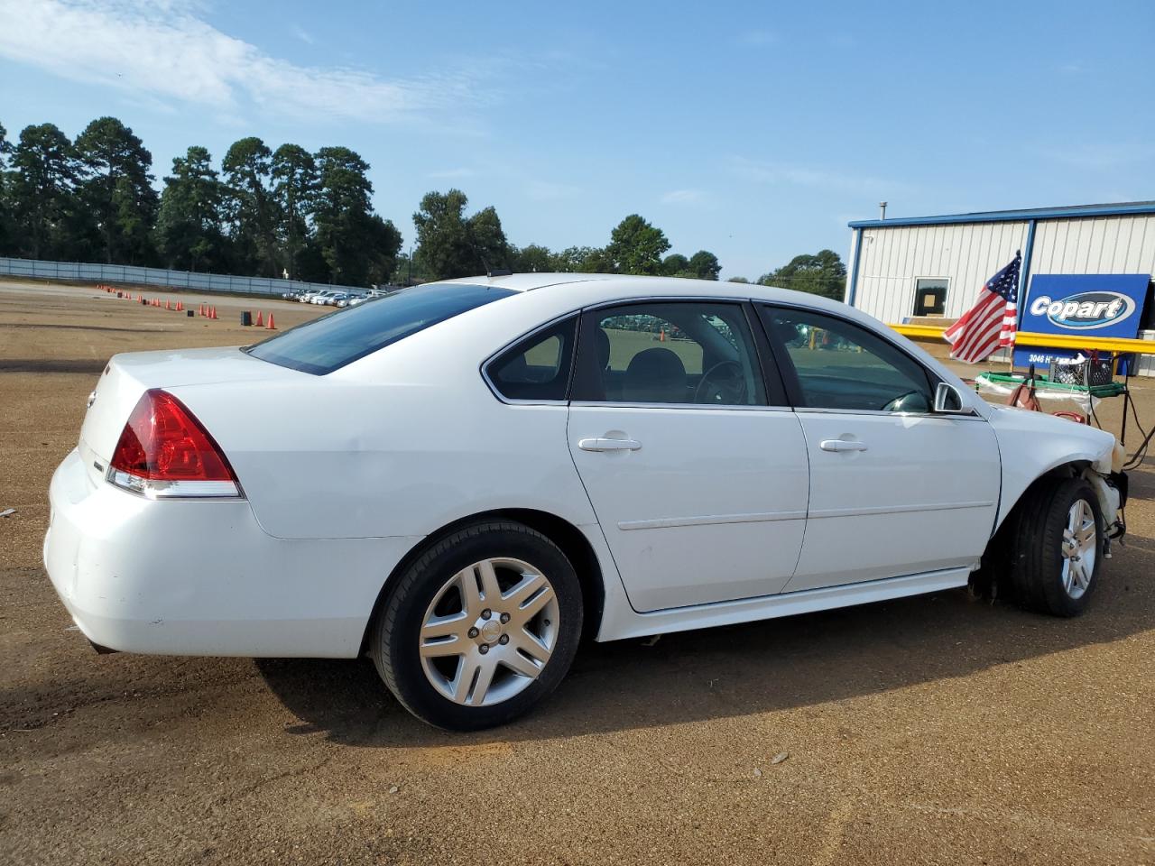 CHEVROLET IMPALA LIM 2014 white sedan 4d gas 2G1WB5E3XE1101698 photo #4