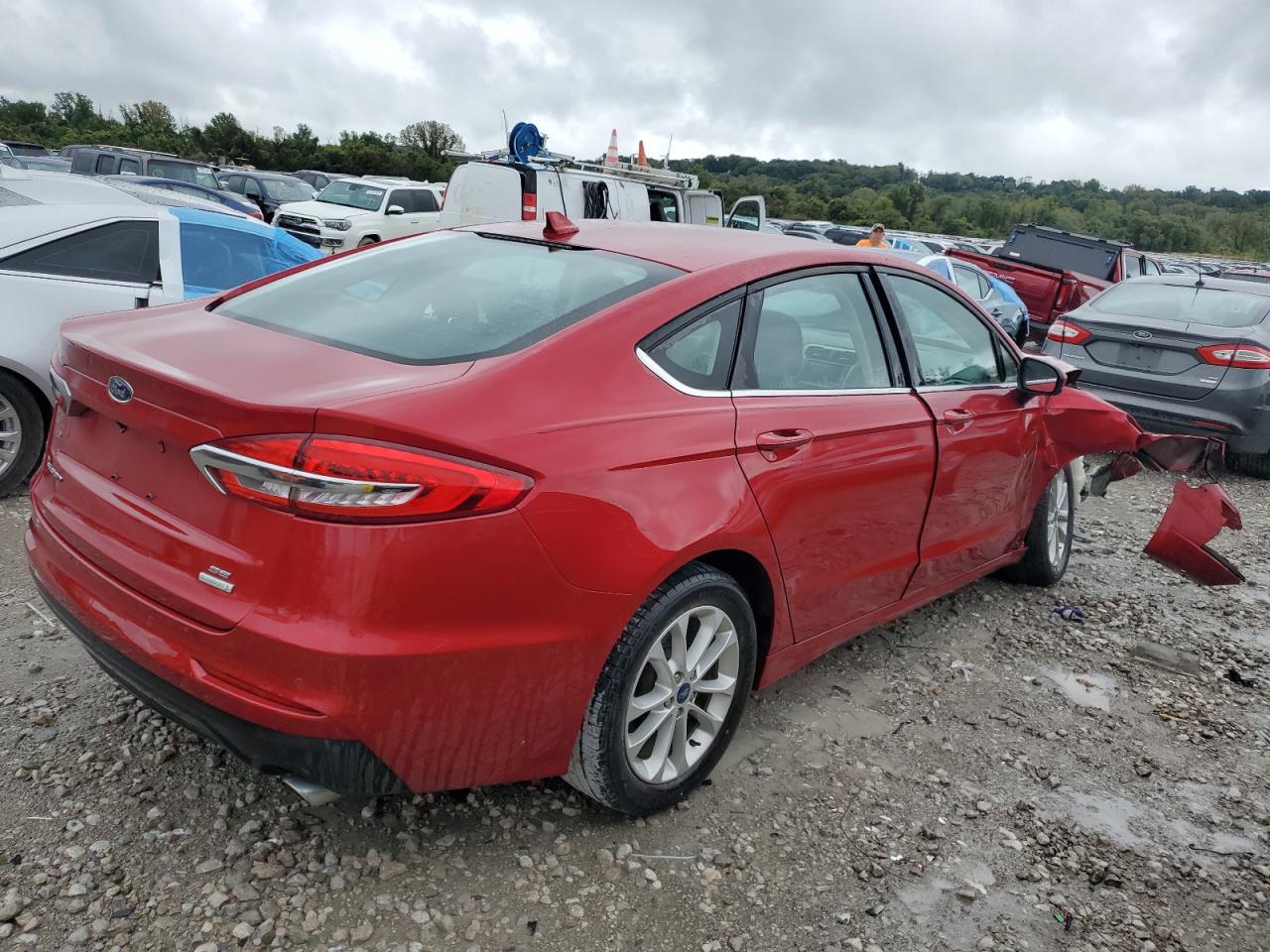 Lot #2926362373 2020 FORD FUSION SE