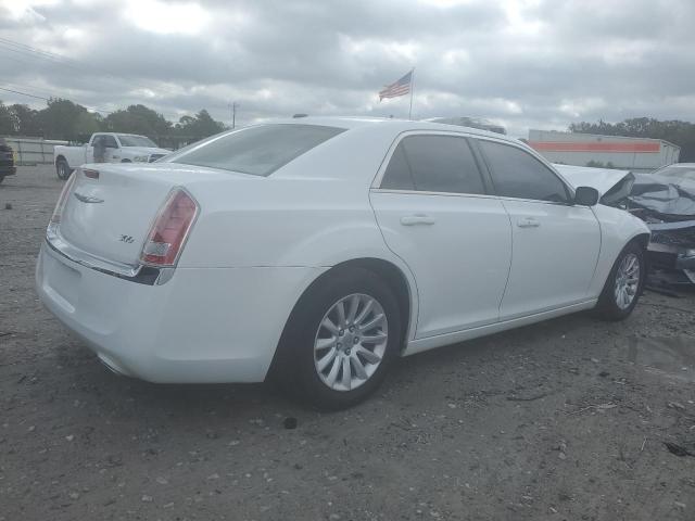 VIN 2C3CCAAG0EH326913 2014 CHRYSLER 300 no.3