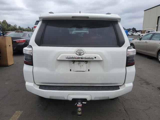 2019 TOYOTA 4RUNNER SR - JTEBU5JR4K5611304