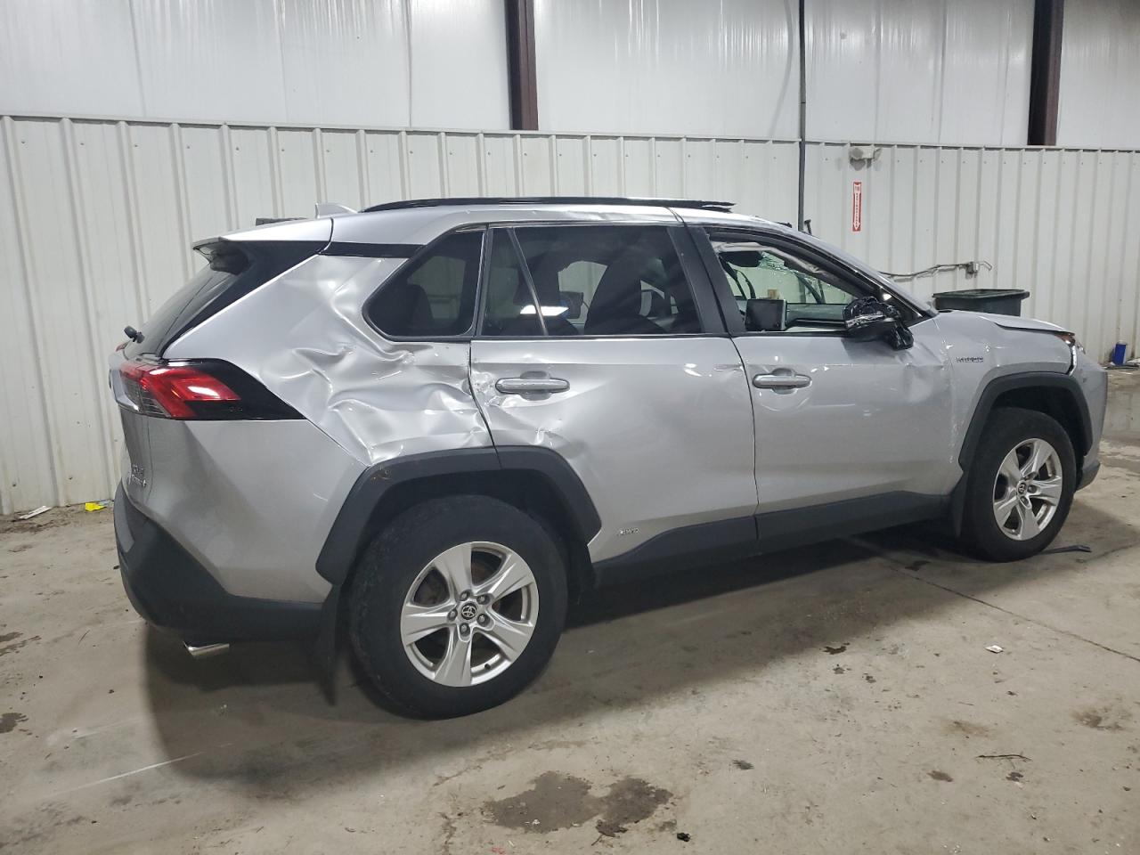 Lot #2989267832 2021 TOYOTA RAV4 XLE