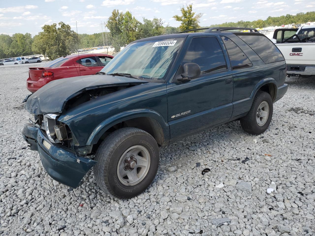  Salvage Chevrolet Blazer