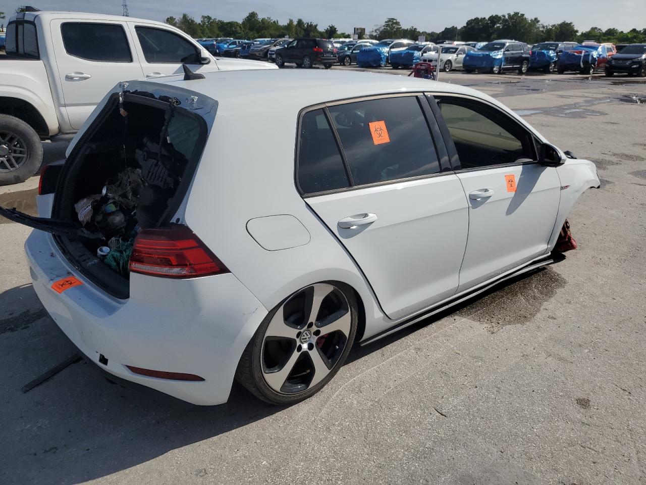 Lot #2821221019 2020 VOLKSWAGEN GTI S