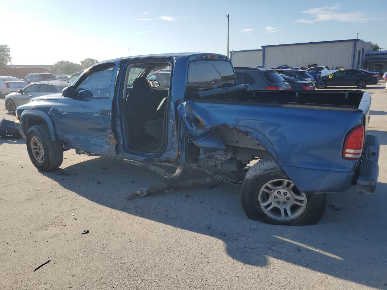 Lot #2843339638 2004 DODGE DAKOTA QUA