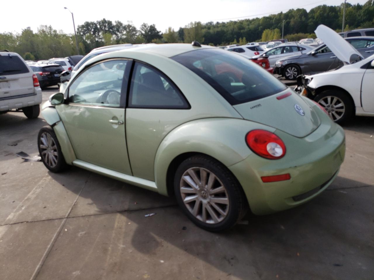 Lot #2940786384 2008 VOLKSWAGEN NEW BEETLE