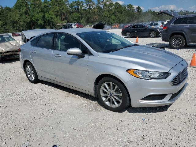 VIN 3FA6P0H72HR116552 2017 Ford Fusion, SE no.4