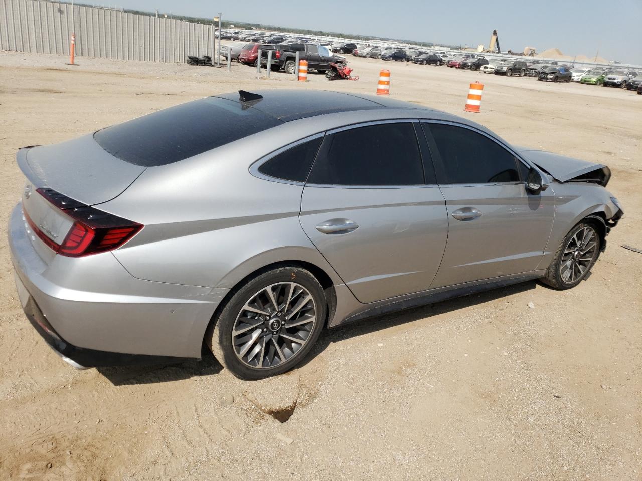 Lot #2974796198 2020 HYUNDAI SONATA LIM